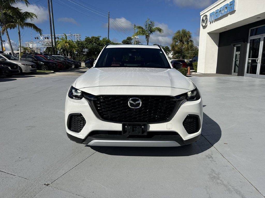 Used 2025 MAZDA CX-70 Plug-In Hybrid w/ Premium Plus AWD/4WD image 8