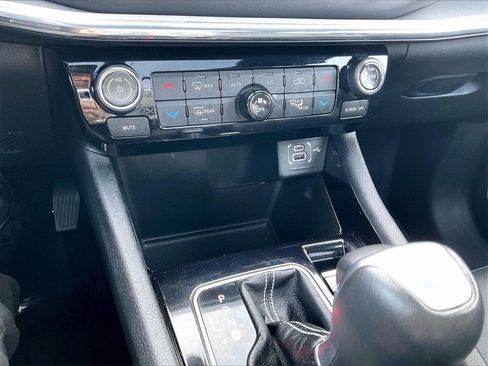 Used 2022 Jeep Compass High Altitude image 25