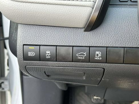 Used 2024 Toyota Camry SE FWD image 26