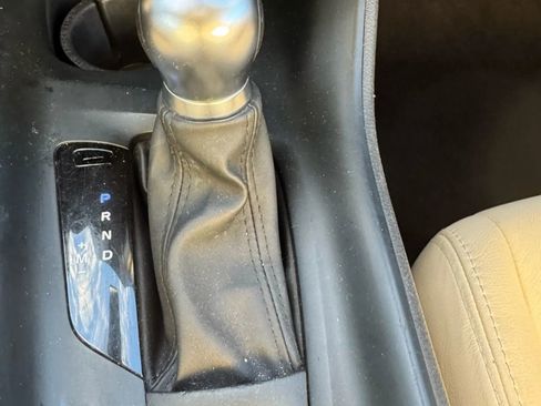 Used 2020 Toyota C-HR LE image 16