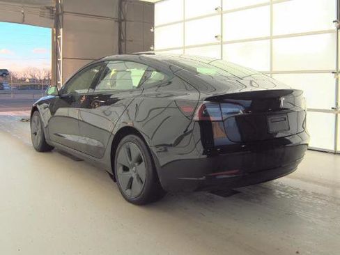 Used 2023 Tesla Model 3 Standard Range image 2