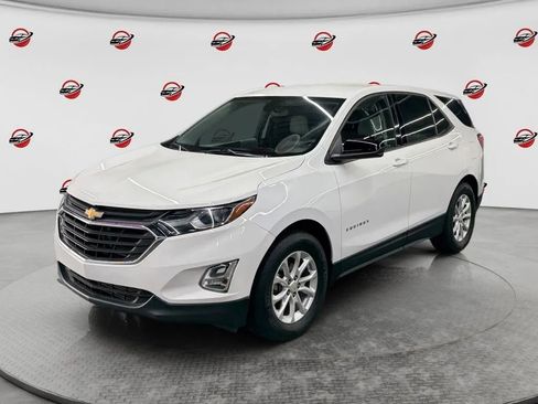 Used 2019 Chevrolet Equinox LS w/ LPO, Cargo Package FWD image 1