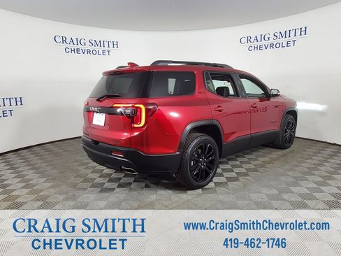 Used 2022 GMC Acadia SLT w/ Elevation Edition image 26