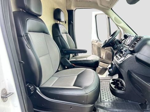 Used 2023 RAM ProMaster 2500 FWD image 14