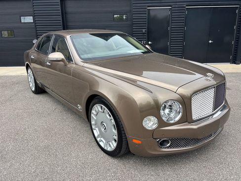 Used 2011 Bentley Mulsanne RWD image 1
