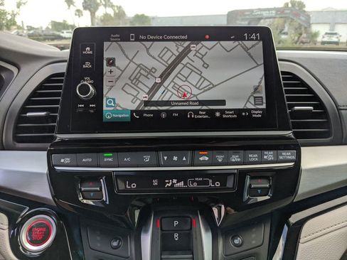 Used 2025 Honda Odyssey Touring image 22