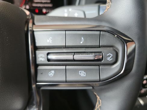 Used 2026 GMC Terrain AT4 w/ Convenience Package III AWD/4WD image 18