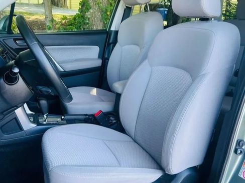 Used 2018 Subaru Forester 2.5i Premium AWD/4WD image 10