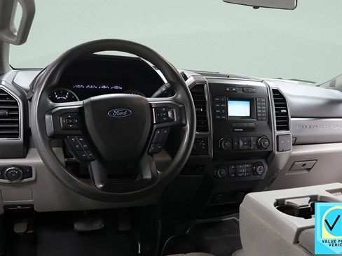 Used 2019 Ford F250 XLT image 8