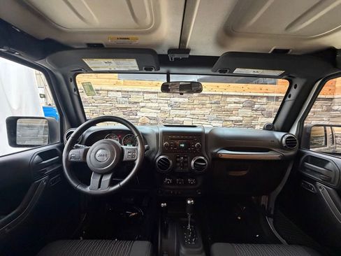 Used 2012 Jeep Wrangler Unlimited Sport image 16