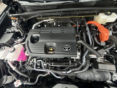 Used 2025 Toyota Crown Signia AWD/4WD image 17