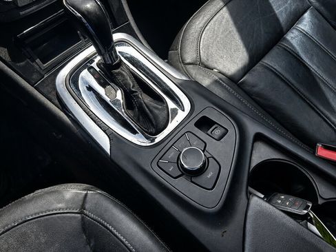 Used 2013 Buick Regal Premium FWD image 15