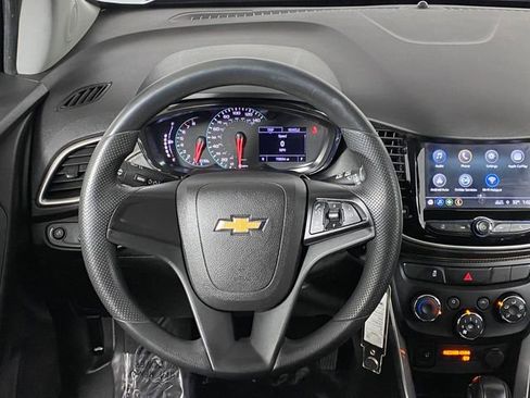 Certified 2019 Chevrolet Trax LS image 15