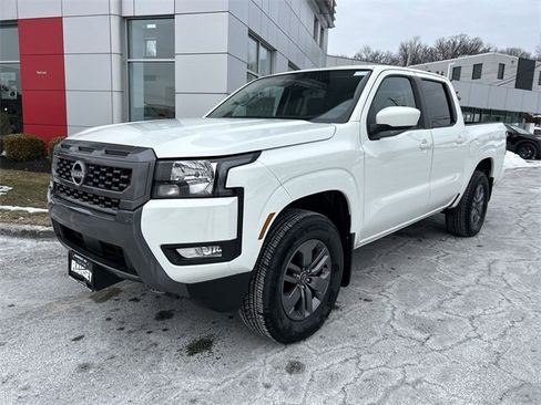 New 2025 Nissan Frontier SV w/ SV Convenience Package image 4