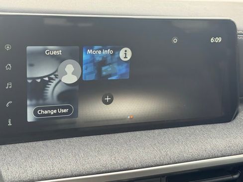 New 2025 Nissan Kicks SV w/ SV Premium Package image 28