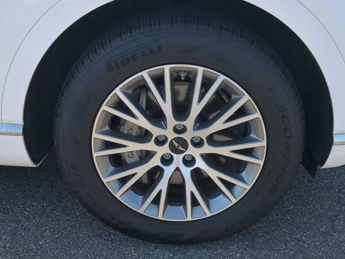 Used 2025 Genesis GV80 2.5T Standard AWD/4WD image 10