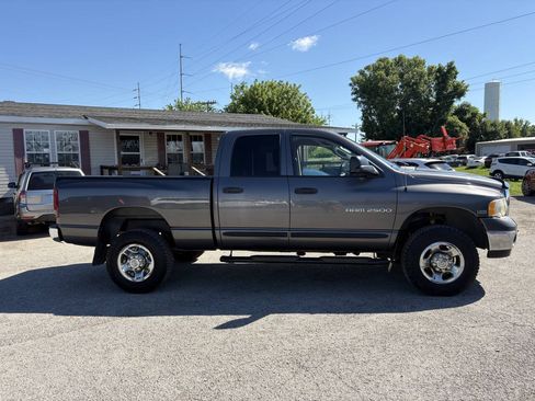 Used 2004 Dodge Ram 2500 Truck SLT w/ Trailer Tow Group AWD/4WD image 2