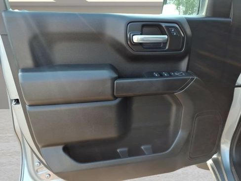 Used 2023 Chevrolet Silverado 1500 Custom w/ 2.7L Blackout Package AWD/4WD image 14