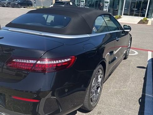 Used 2023 Mercedes-Benz E 450 Cabriolet image 5