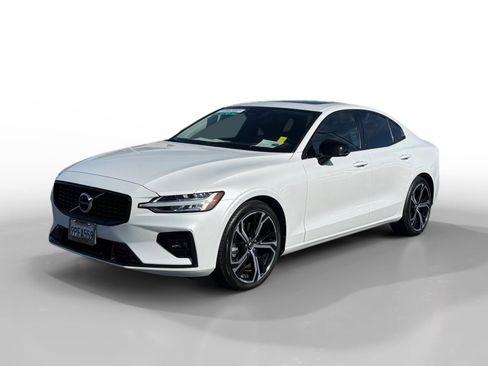 Used 2024 Volvo S60 B5 Core AWD/4WD image 1