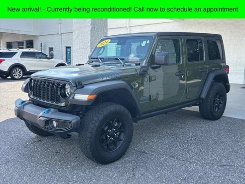 Used 2024 Jeep Wrangler Unlimited AWD/4WD image 24