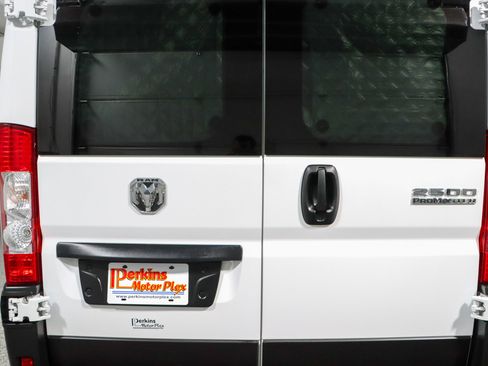 Used 2023 RAM ProMaster 2500 FWD image 8