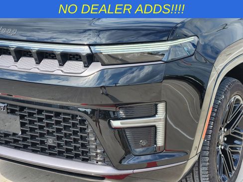 New 2026 Jeep Grand Wagoneer Limited AWD/4WD image 9