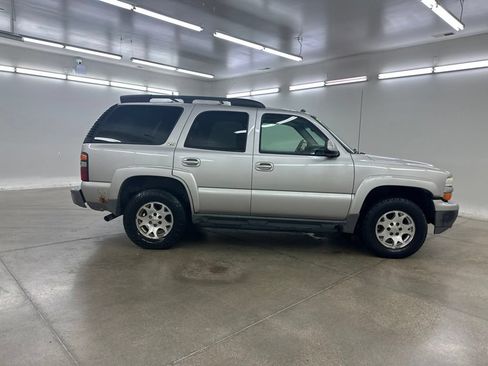 Used 2004 Chevrolet Tahoe Z71 w/ Z71 Preferred Equipment Group AWD/4WD image 14