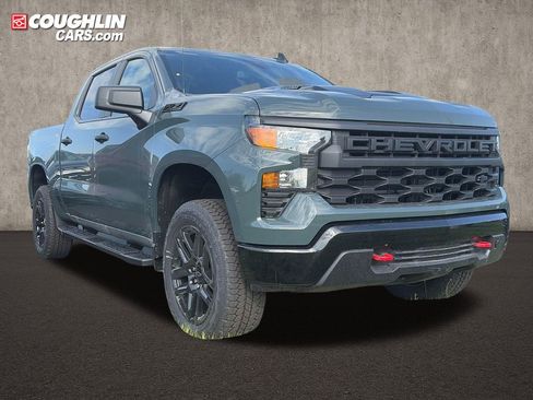 New 2026 Chevrolet Silverado 1500 Custom Trail Boss w/ LPO, Dark Essentials Package AWD/4WD image 8