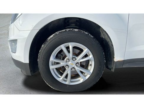 Certified 2017 Chevrolet Equinox LT w/ Convenience Package image 34