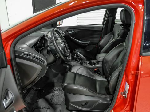 Used 2013 Ford Focus ST FWD image 19