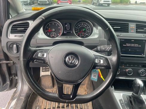Used 2017 Volkswagen Golf Alltrack S AWD/4WD image 23