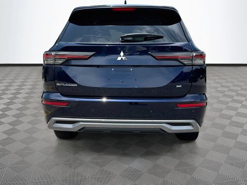 Used 2025 Mitsubishi Outlander SE FWD image 7