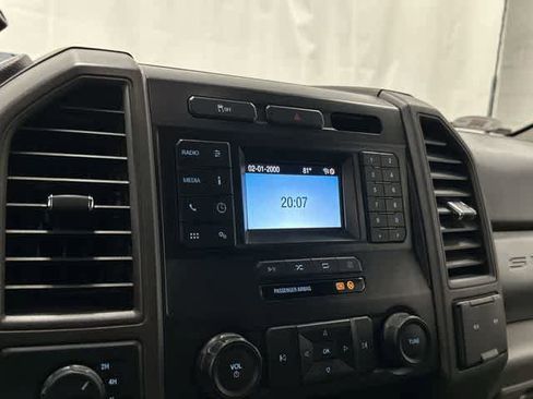 Used 2022 Ford F250 XLT w/ XLT Premium Package AWD/4WD image 22