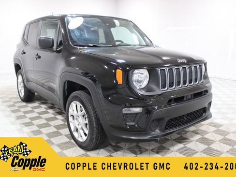 Used 2023 Jeep Renegade Latitude image 1