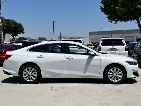 Used 2024 Chevrolet Malibu LT FWD image 3