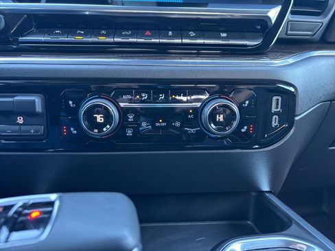 Used 2023 Chevrolet Silverado 1500 LT Trail Boss w/ Convenience Package II image 35