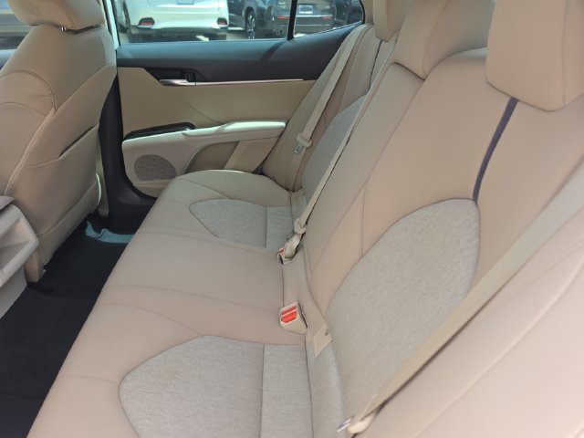Used 2021 Toyota Camry LE FWD image 12