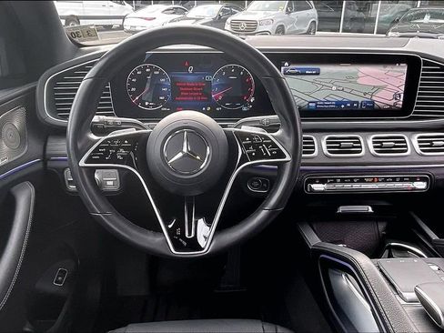 Certified 2025 Mercedes-Benz GLE 450 4MATIC image 5