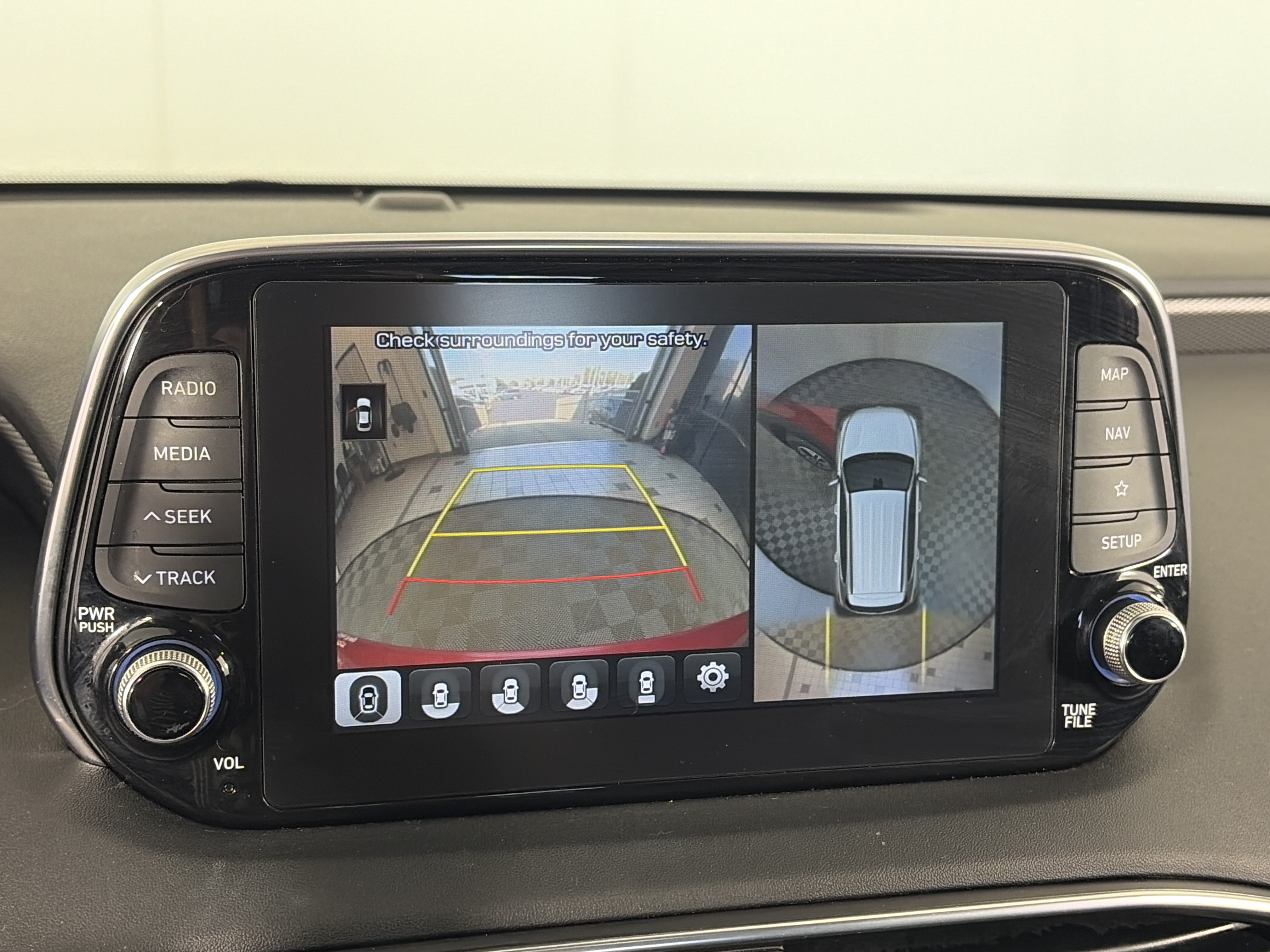 Used 2019 Hyundai Santa Fe FWD image 22