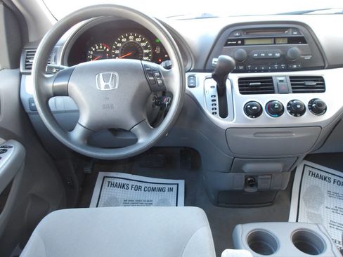 Used 2010 Honda Odyssey LX image 12
