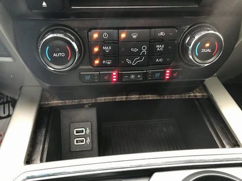 Used 2017 Ford F350 Lariat w/ Lariat Ultimate Package image 17