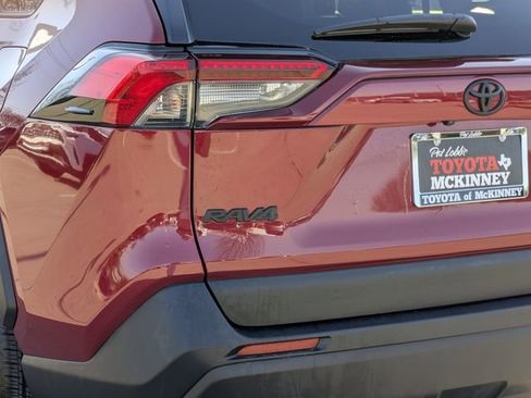 Used 2024 Toyota RAV4 LE image 9