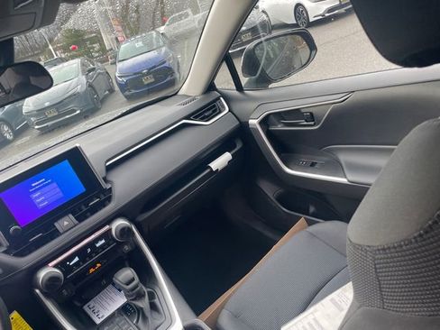 New 2025 Toyota RAV4 LE image 19