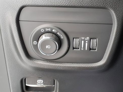 New 2025 Jeep Grand Cherokee Summit image 19