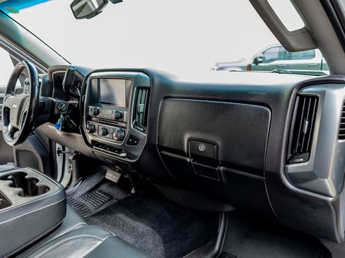 Used 2017 Chevrolet Silverado 1500 LT image 17