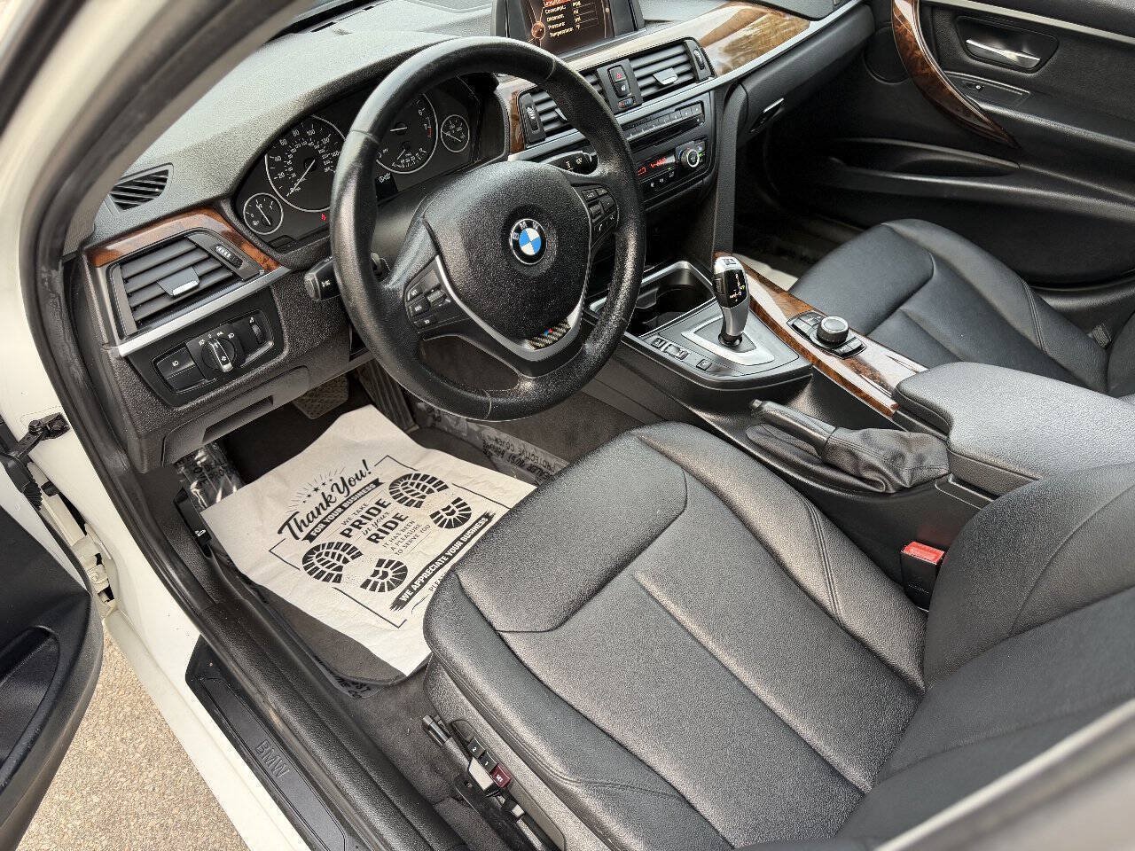Used 2015 BMW 328i xDrive Sedan AWD/4WD image 10