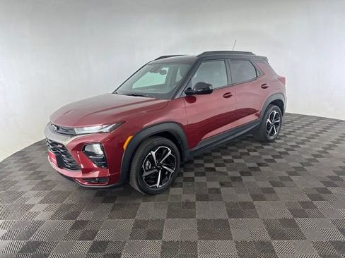 Used 2023 Chevrolet TrailBlazer RS w/ Convenience Package FWD image 3
