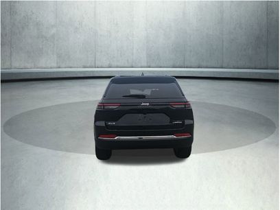 New 2025 Jeep Grand Cherokee Laredo X w/ Trailer Tow Package