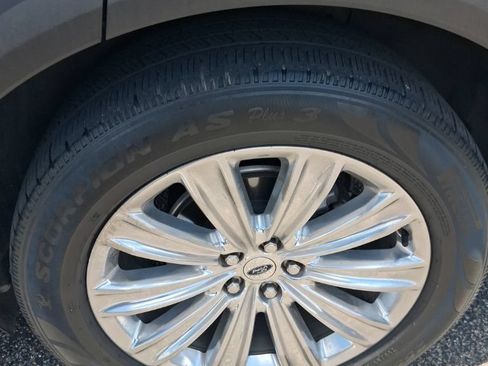 Used 2020 Ford Explorer Limited RWD image 6